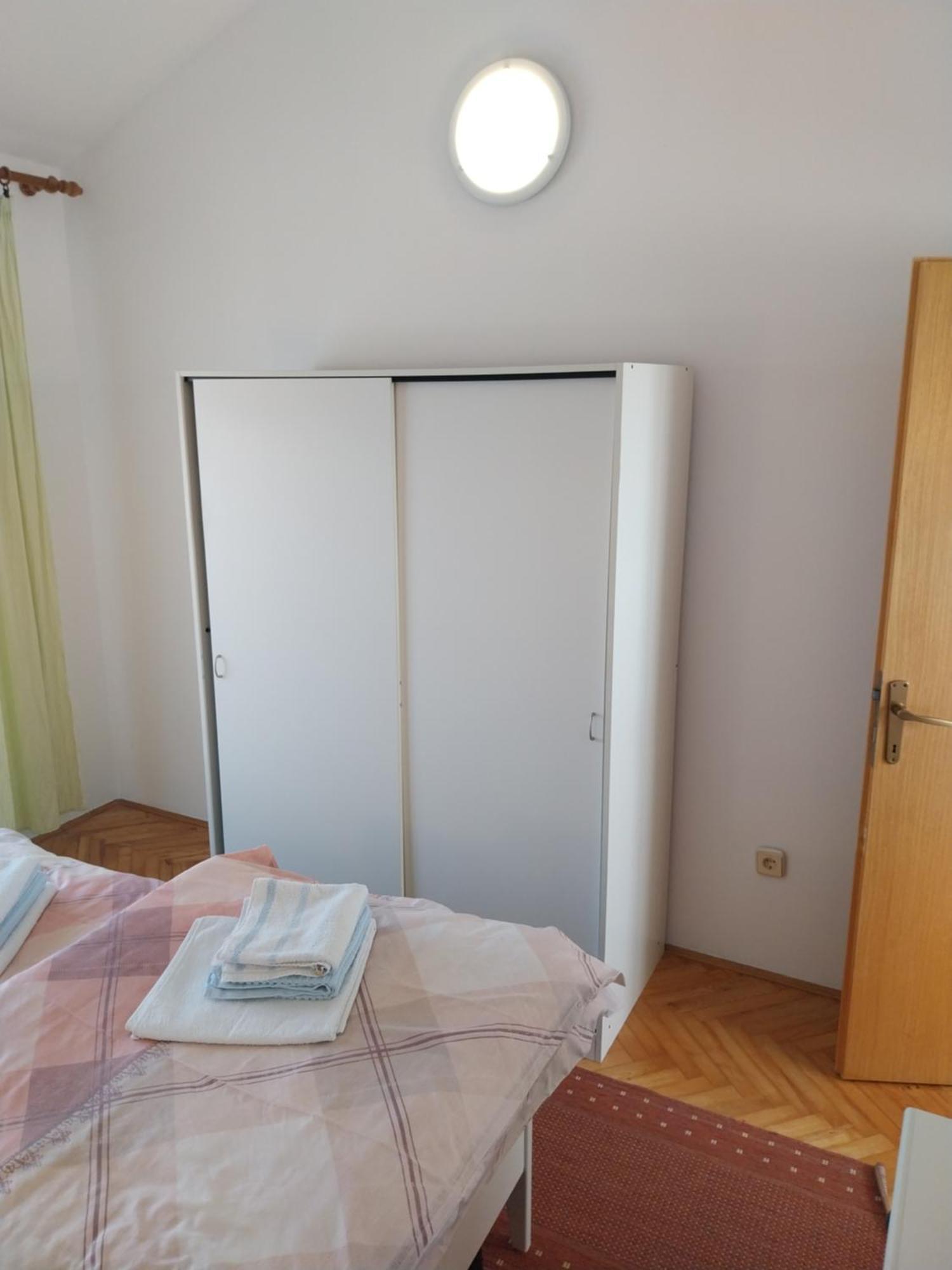 Ljubica Apartments And Rooms Supetarska Draga Exterior foto